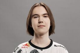 Donk (киберспортсмен).jpg