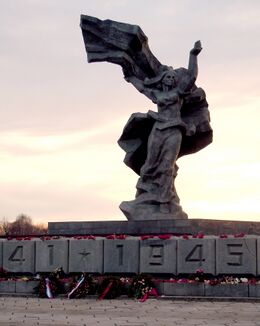 Monument to Soviet soldiers liberated Latvia from Nazi invaders.05.jpg