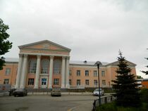 Дворец детского творчества (Уфа).jpg