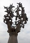 Beslan-monument-tree of grief.JPG