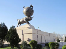Earthquake Memorial in Ashgabat.JPG