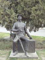 Памятник Гостю в Краснодаре.jpg