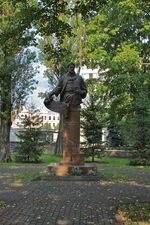 Памятник Улугбеку (Кронвалда).JPG