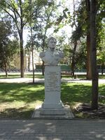 Бюст полководца Николая Раевского.jpg