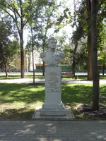 Бюст полководца Николая Раевского.jpg