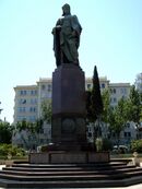 Pamytanik nizami baku.JPG