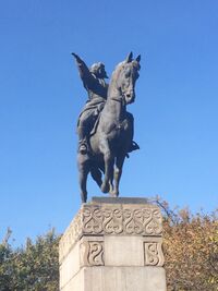 Amankeldi exuestrian statue in Almaty.JPG