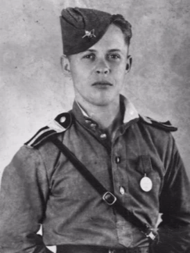 Николай Данилович Носаков 9 мая 1945 года в г. Грац (Австрия)