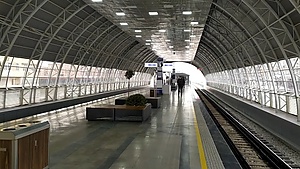 Yangihayot station of Tashkent Metro - hall.jpg